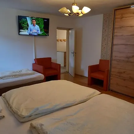 Holiday Home Alojzija Vakantiehuis *